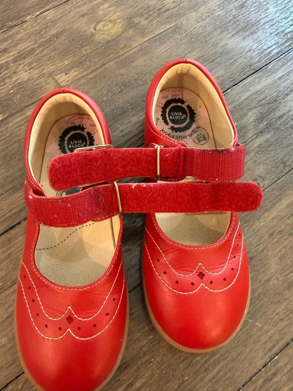 Livie & Luca Kids Size 1 Red Leather Mary Jane Shoes Scalloped Comfort Flats